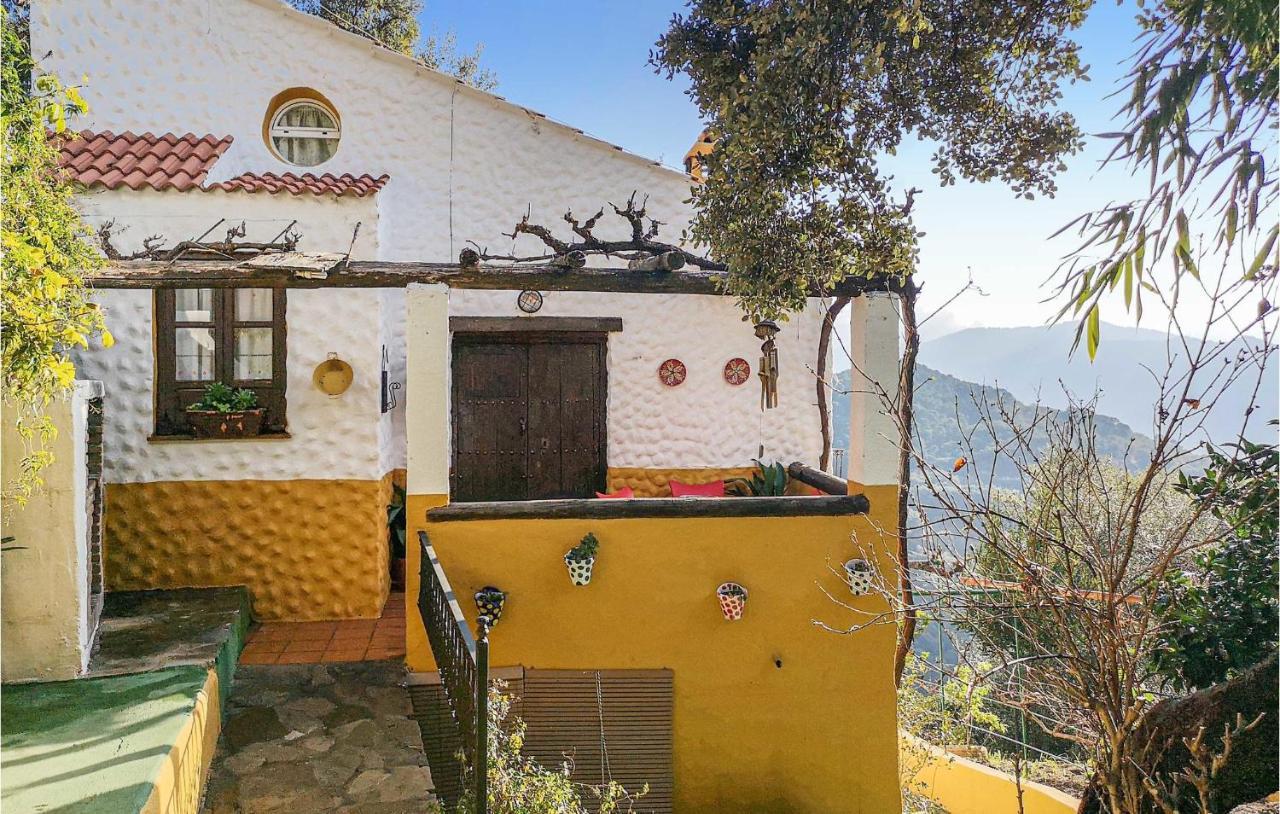 Amazing Cottage In Algatocin With Kitchen Ngoại thất bức ảnh