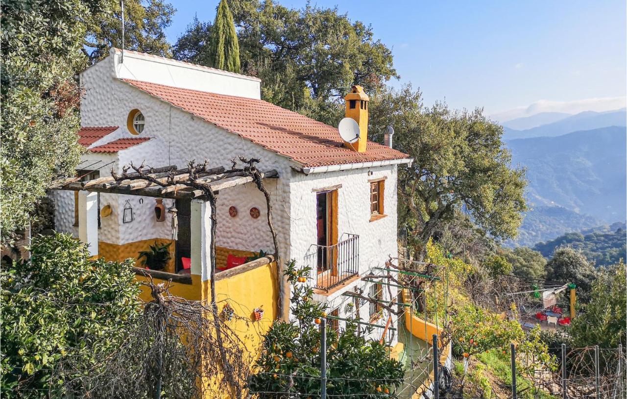 Amazing Cottage In Algatocin With Kitchen Ngoại thất bức ảnh